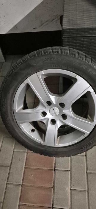Alufelgi Momo Honda Civic 16 cali rozstaw śrub 5x114,8