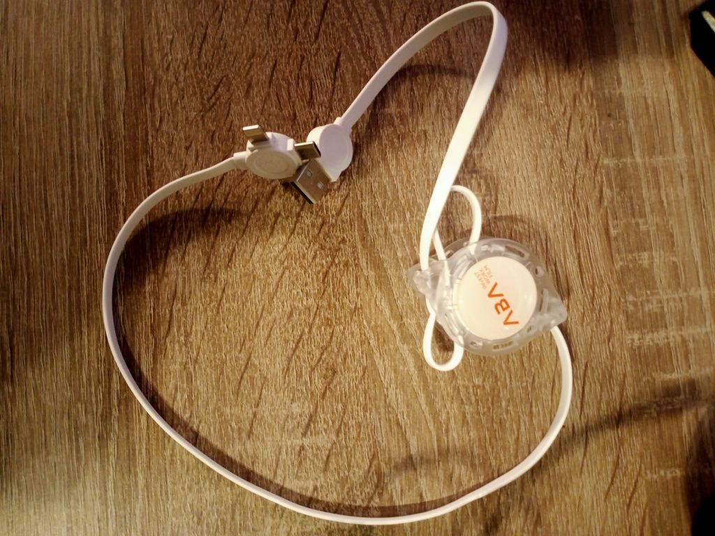 Kabel USB --> Lightning/microUSB/USB-C