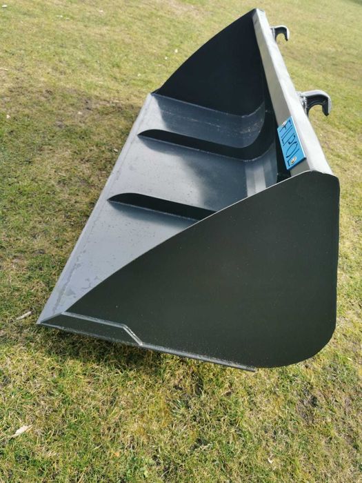 Łycha łyżka 1,8m 180 cm euro ramka manitou do ładowacza tura