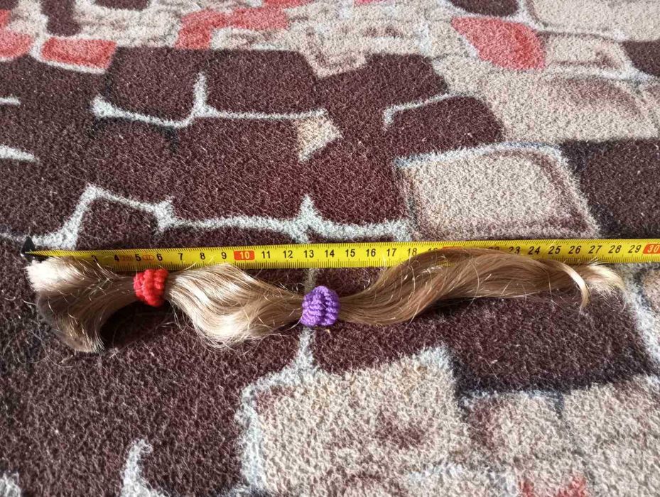 Волосся. Волосы. Отрез волос. Светлый русый. Волосы для наращивания.