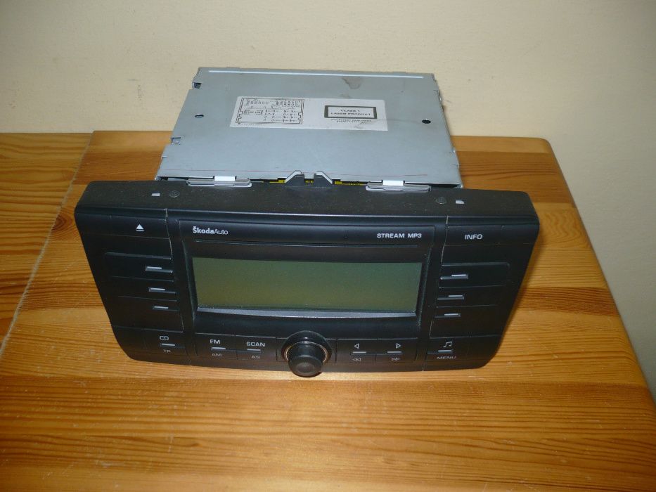 Radio CD Skoda Octavia II