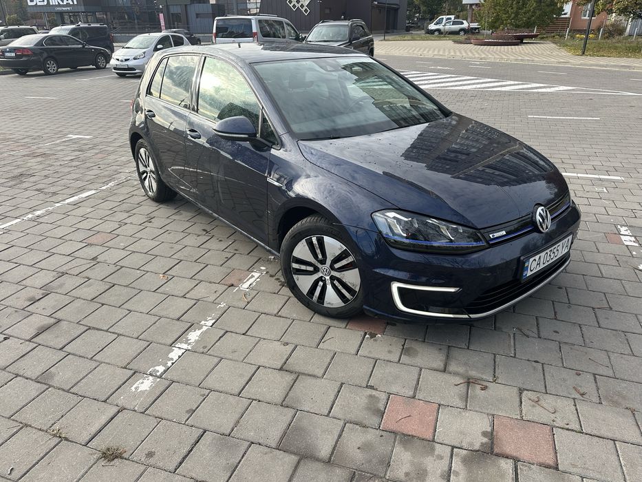 Фольцваген Е-ГОЛЬФ