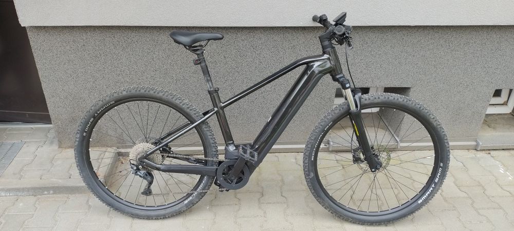 Cube reaction hybrid L