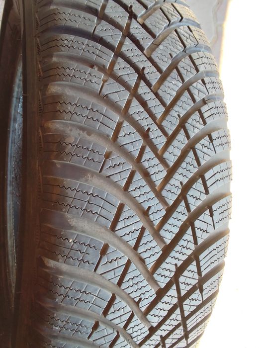 Opona zimowa 205/65r16 HANKOOK 2022r 7.5mm