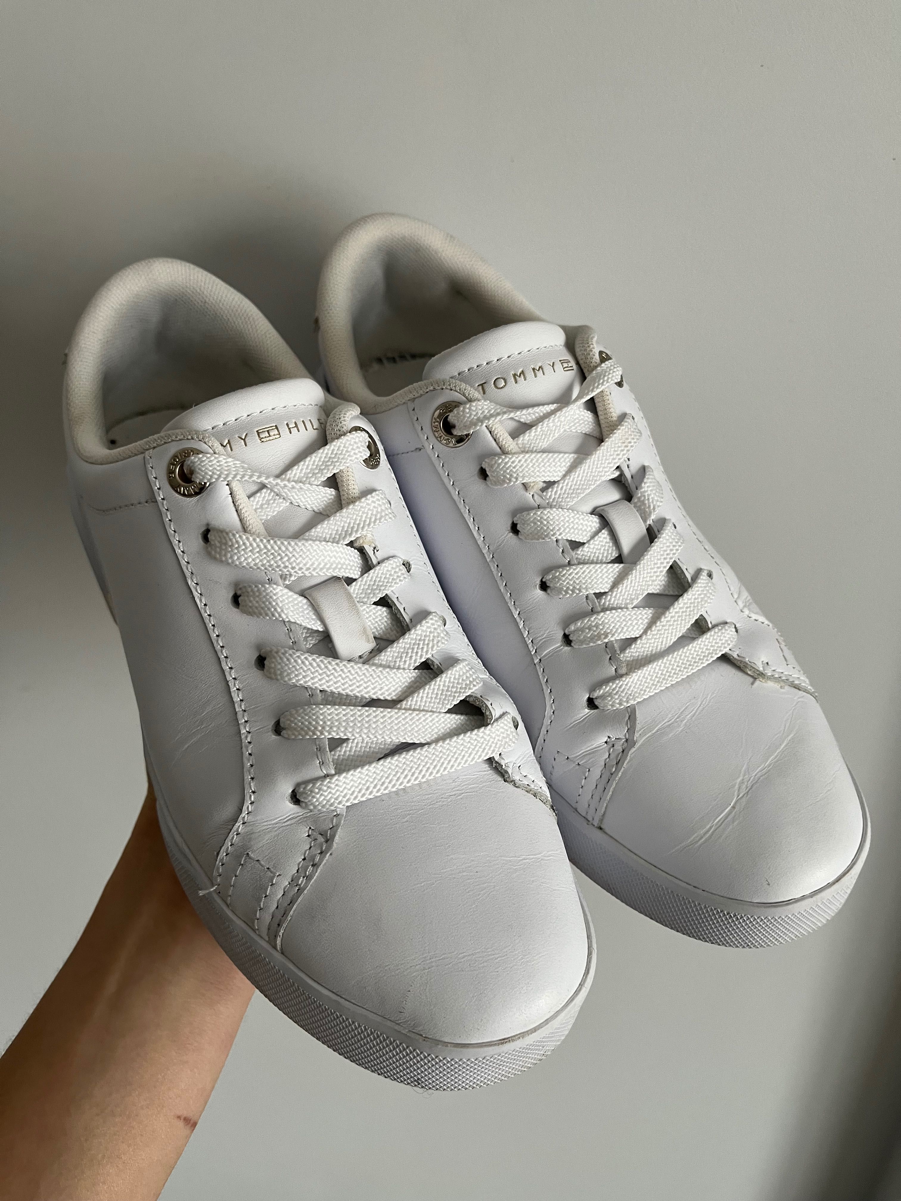 Sneakersy Tommy Hilfiger r.37