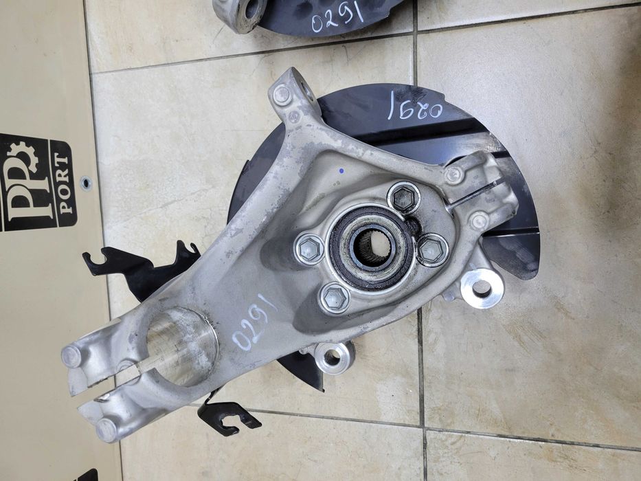 Цапфа кулак передний передній Nissan Rogue t33 1.5 2023 2024 2025 12k