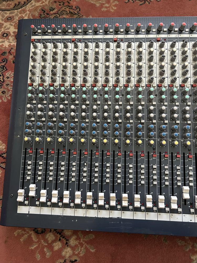 Soundcraft lx7 II mikser