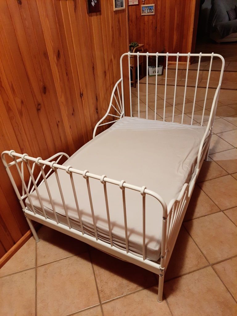 Łóżko Minnen Ikea białe