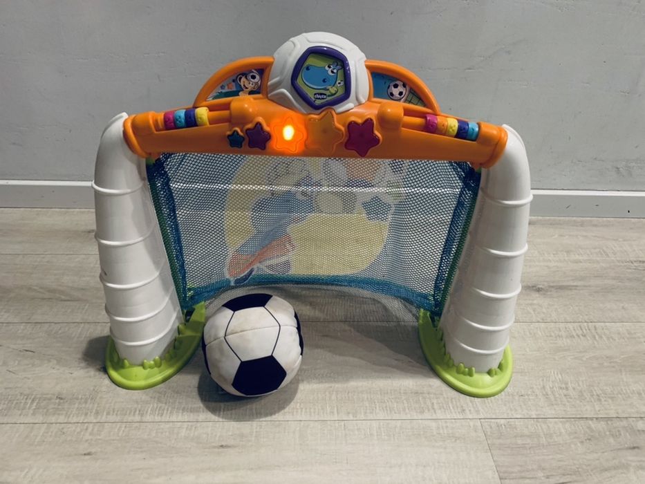 Chicco Piłka Nożna interaktywna Grająca bramka