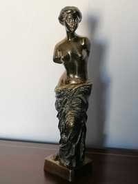 Escultura em metal (bronze) da Deusa Afrodite.
