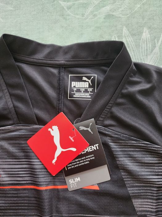 Продам чоловічу футболку Puma