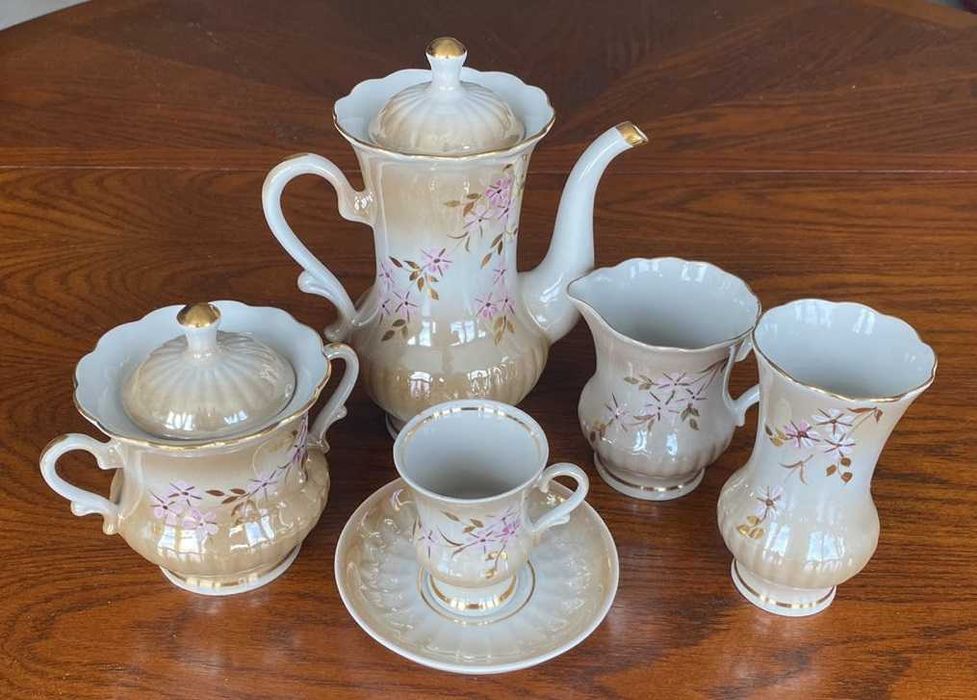 Сервиз кофейный "Цветущий персик" 16 предметов позолота Городница