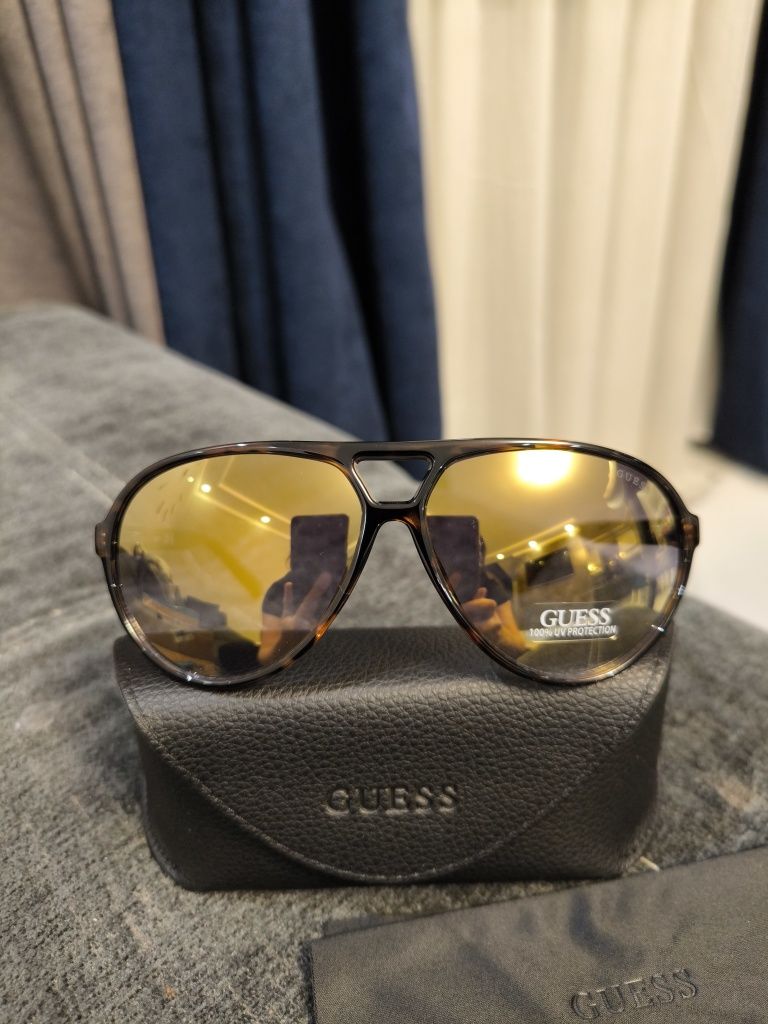 Сонцезахисні окуляри Guess. Оригінал. Нові