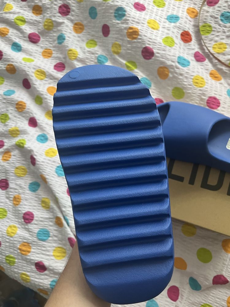 Yezzy slide azure 43