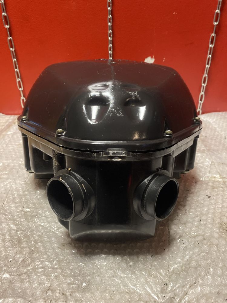 Yamaha YZF 600 R6 air box obudowa filtra powietrza C209