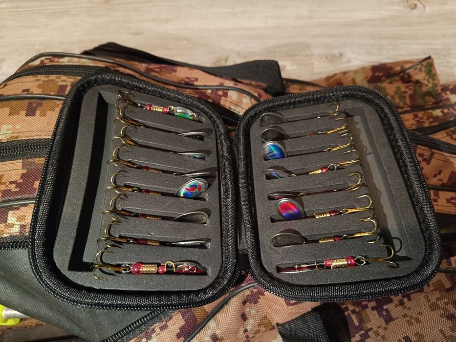 Przynęty wędkarskie Etui Piórnik portfel obrotówki