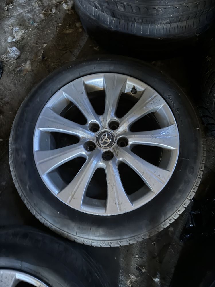 Диски с резиной R17 для Toyota Camry 70