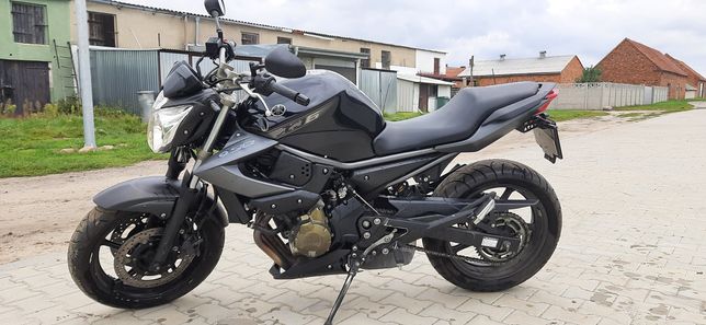 Motocykl Yamaha XJ6 2009r