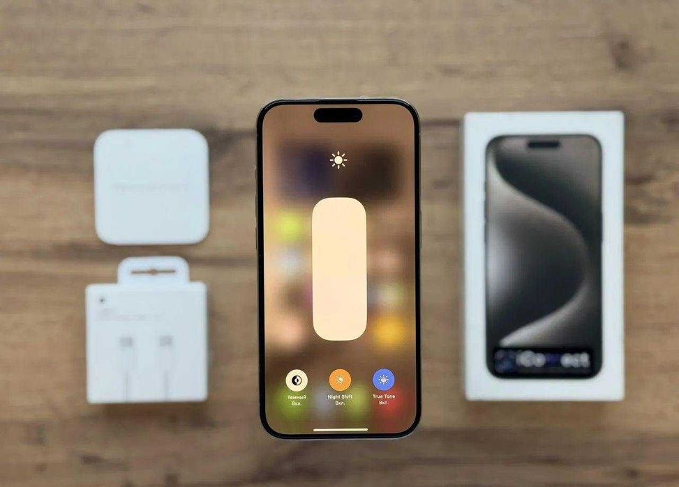 iPhone 15 pro 256 gb natural