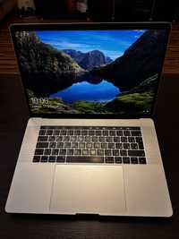 Apple MacBook Pro 15" 2018 A1990 i7/16GB/256GB Silver with TouchBar