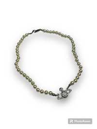 Naszyjnik Vivienne Westwood srebrny krótki damski z perłami