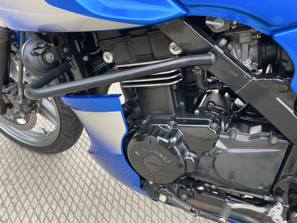 Свіжопригнаний kawasaki gpz 500