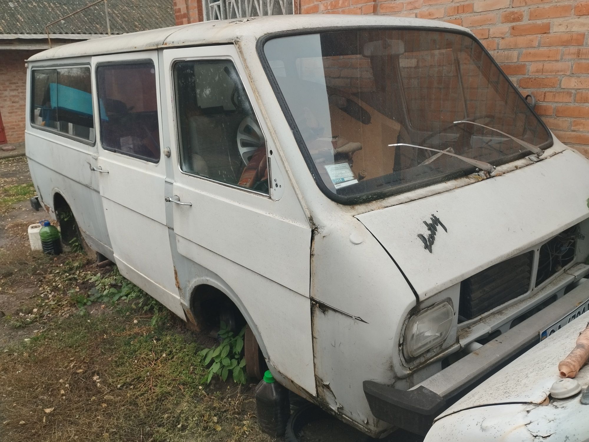 Продам РАФ 2203 2 шт.