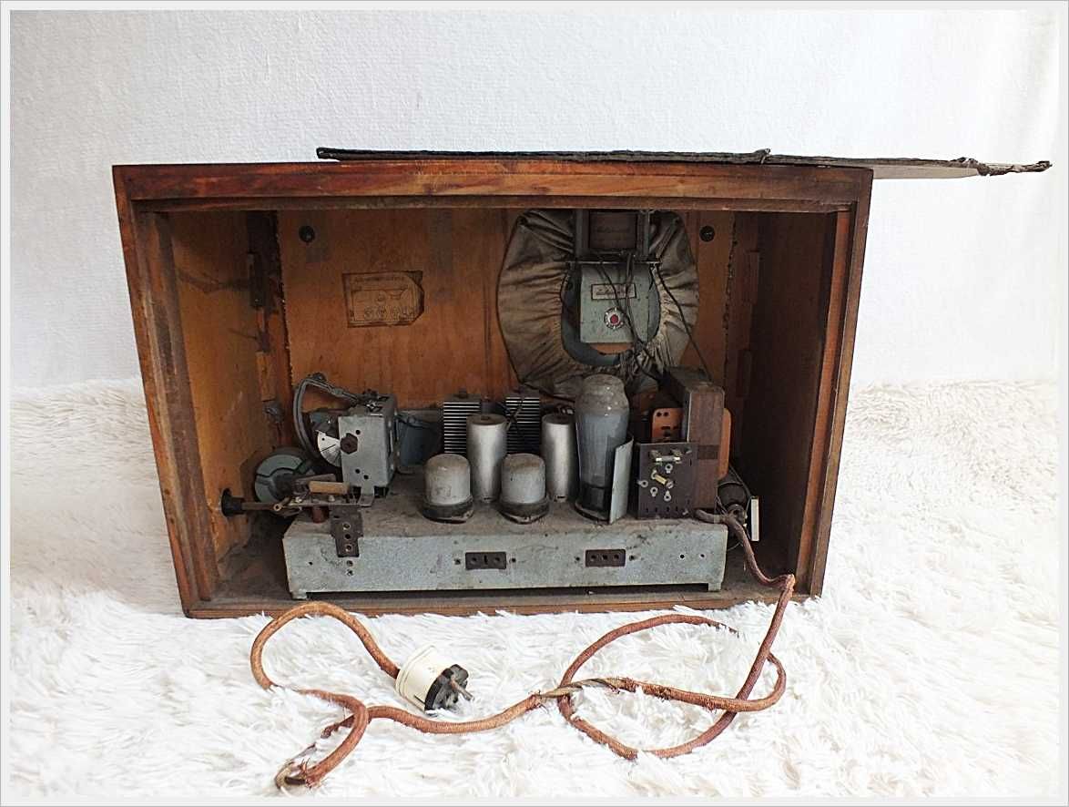 Stare radio lampowe OLYMPIA Sachenwerk 502W z lat 50-tych
