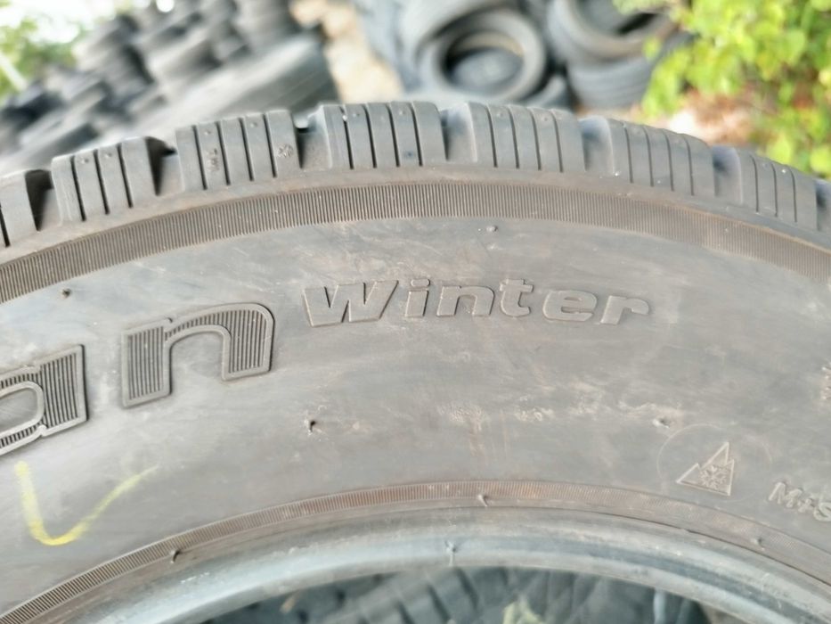 Opona używana 215/65R16C BFGoodrich Activan  Winter 1szt.