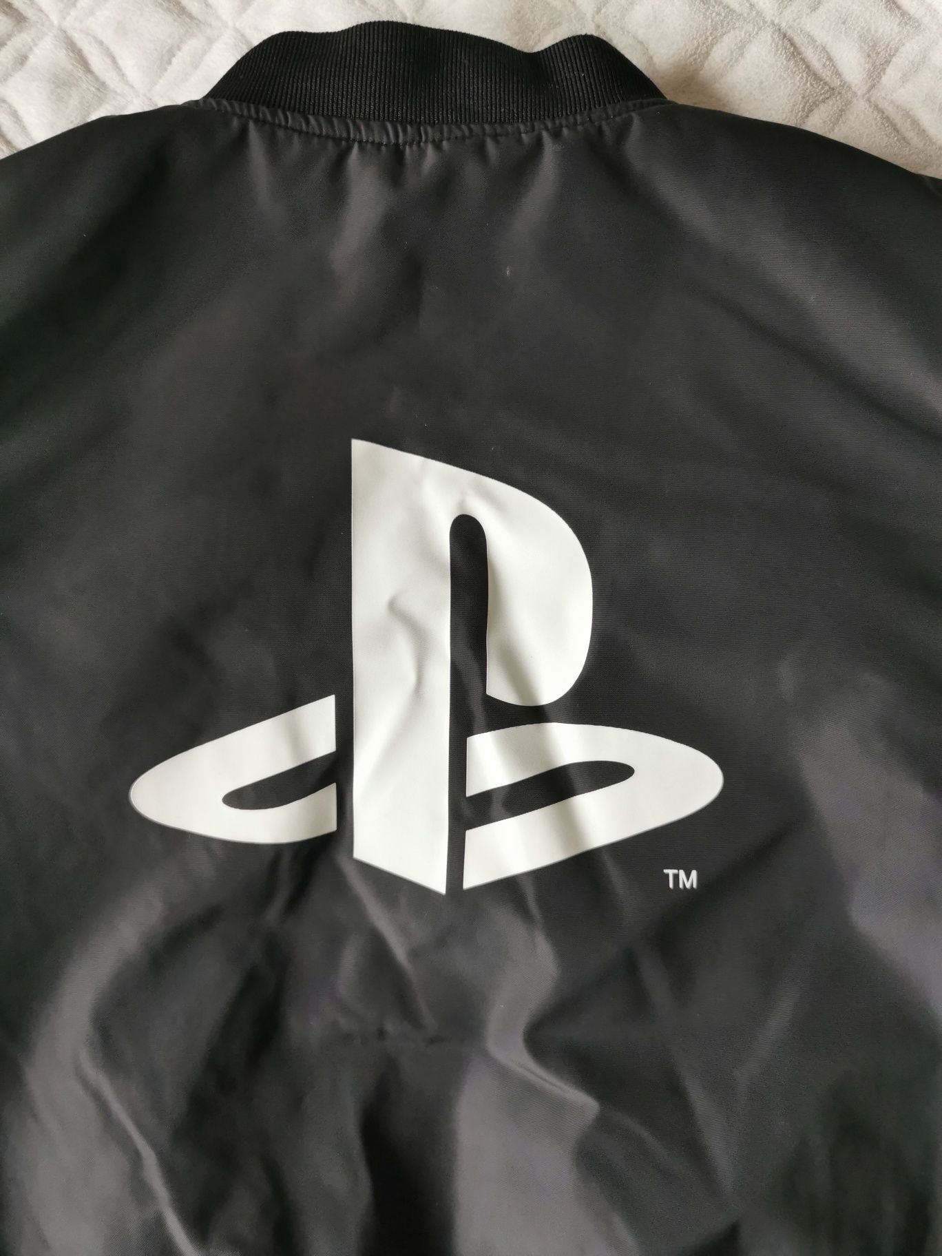 H&M kurtka Ps4 dla fanów konsoli gier i Sony rozmiar 158/164