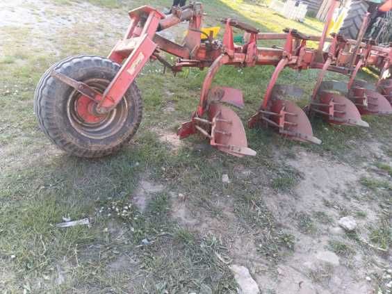 Pług 6 skibowy zagonowy.