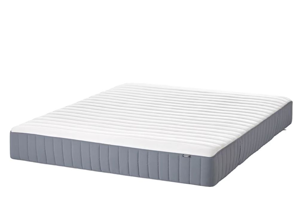 Cama com colchao a venda 160x200