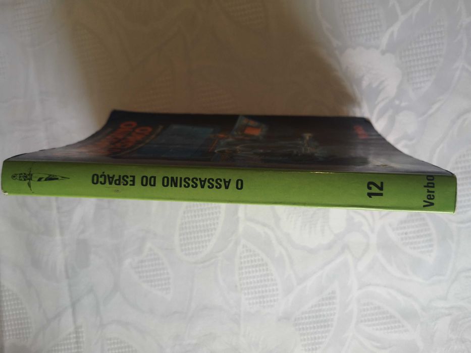 Livro O Assassino do espaço!