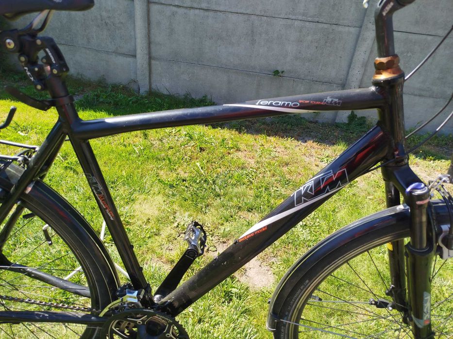 Rower Trekkingowy KTM TERAMO Koła 28 Cali Rama 56 cm 22 cali DEORE XT