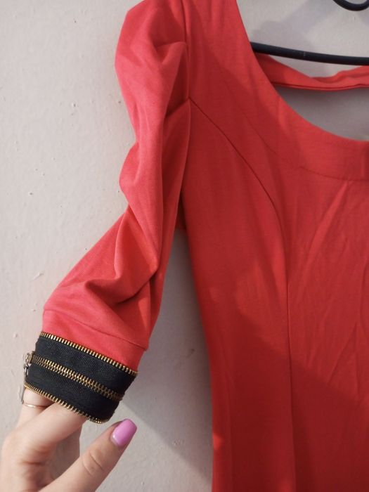 Нарядне жіноче плаття