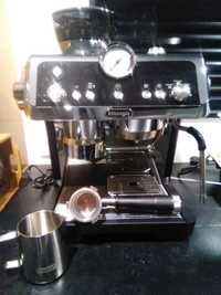 Máquina de café delonghi