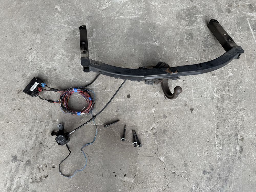 AUDI A6 C6 hak holowniczy sktadanym + modut wioska