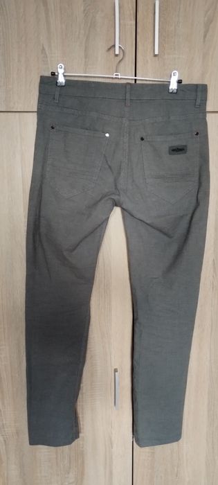 Брюки бренду Cipo&Baxx 34(32