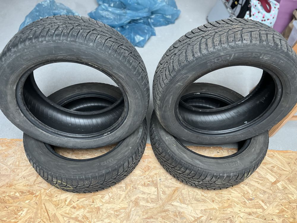 Opony zimowe kpl. Nokian WRD4 205/55R16 DOT 2921 91T