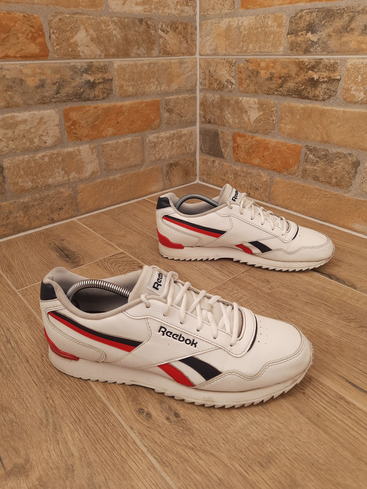 Кроссовки Reebok р 43 на 42(28 см) ц 800 гр оригинал.хор.сост