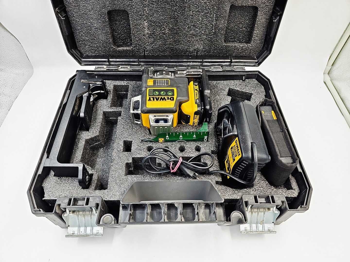 Laser krzyżowy 3-wiązkowy Zielony DEWALT DCE089G