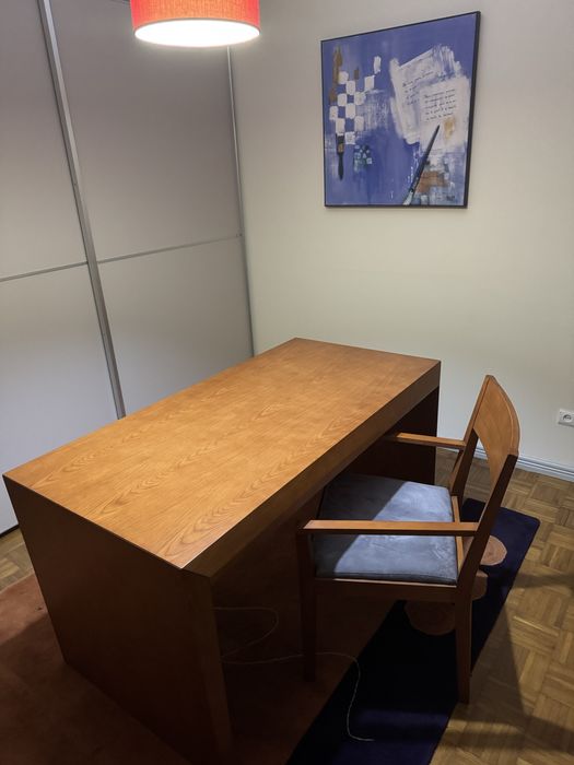 Secretaria e cadeirao