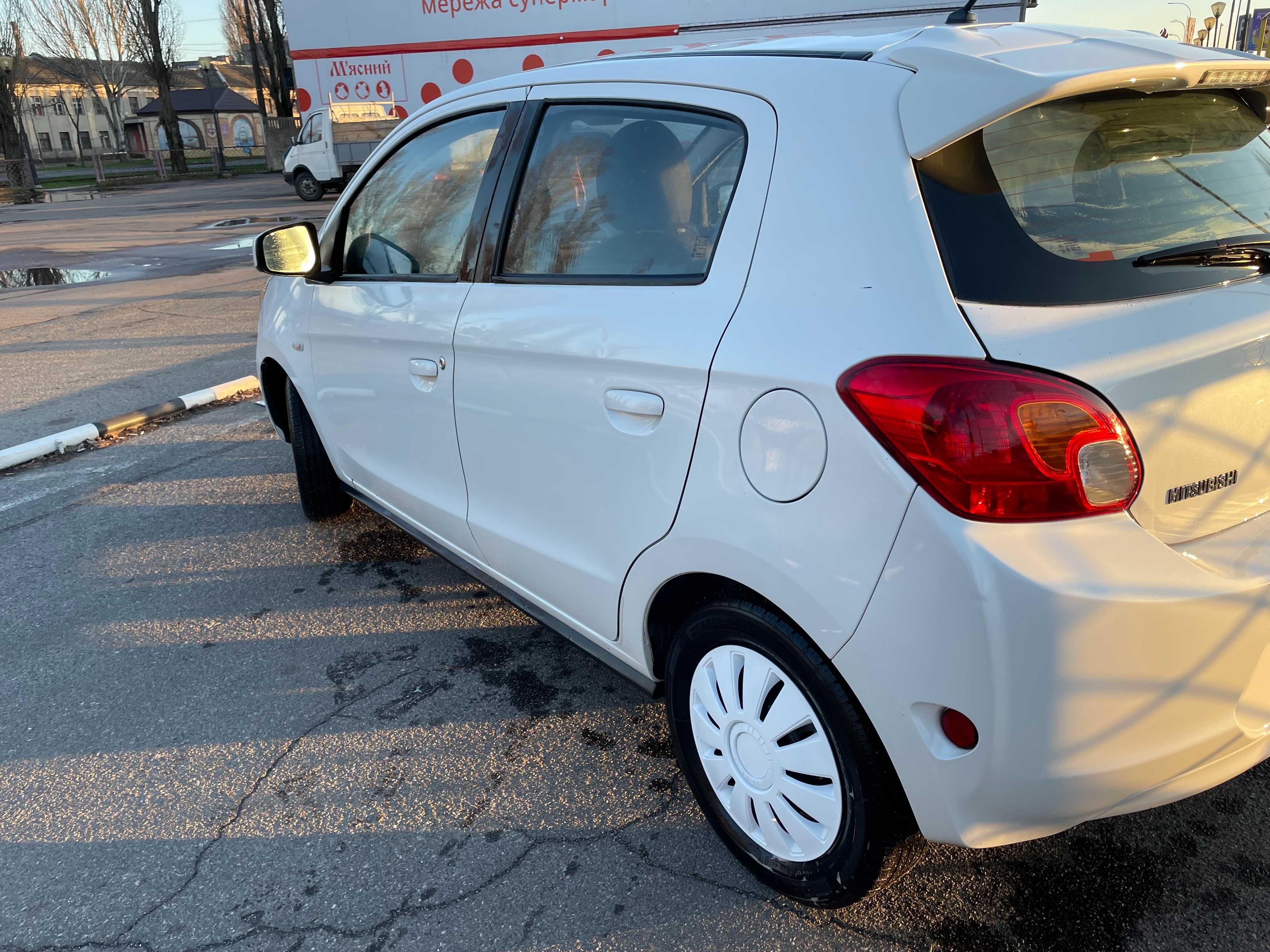 Mitsubishi Mirage 2015