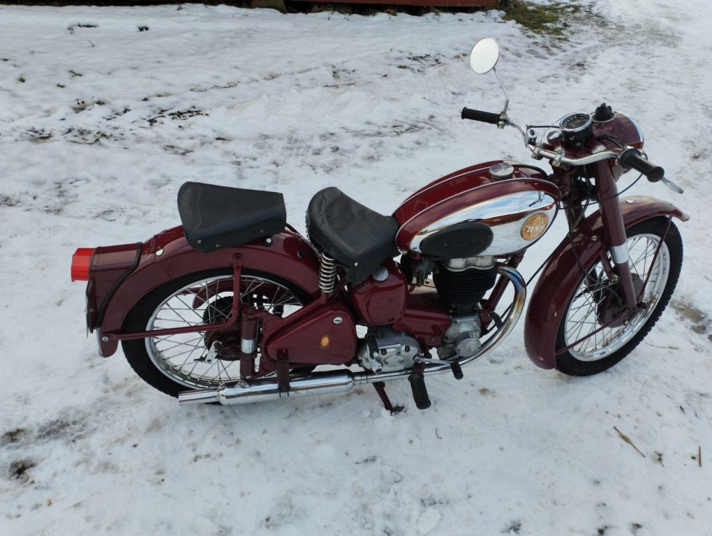 BSA 250 C11G piękny klasyk