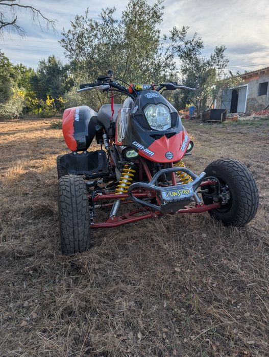 Vendo Moto 4 Bombardier Ds650
