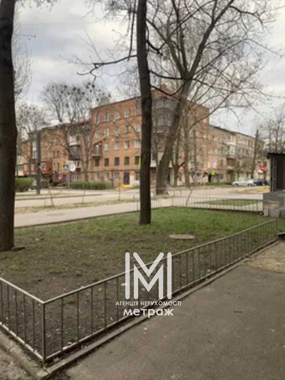 Продается 2- х комн кв на улице Данилевского 17 на 3 из 4 этажей 77891