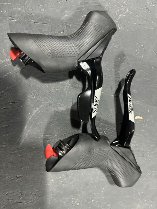 Nowe klamkomanetki Sram Apex XPRL