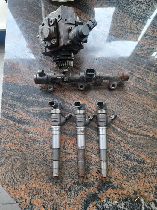 Wtryskiwacze 3szt Master 2.3 dci.