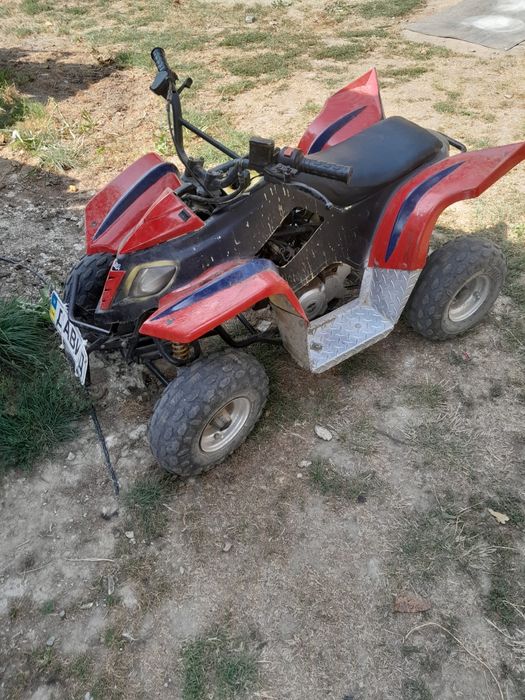 Продам квадроцикел
