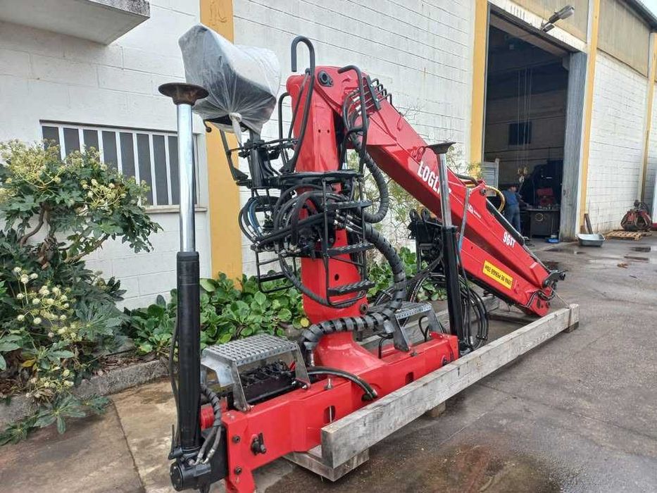 Oportunidade! Grua florestal recondicionada